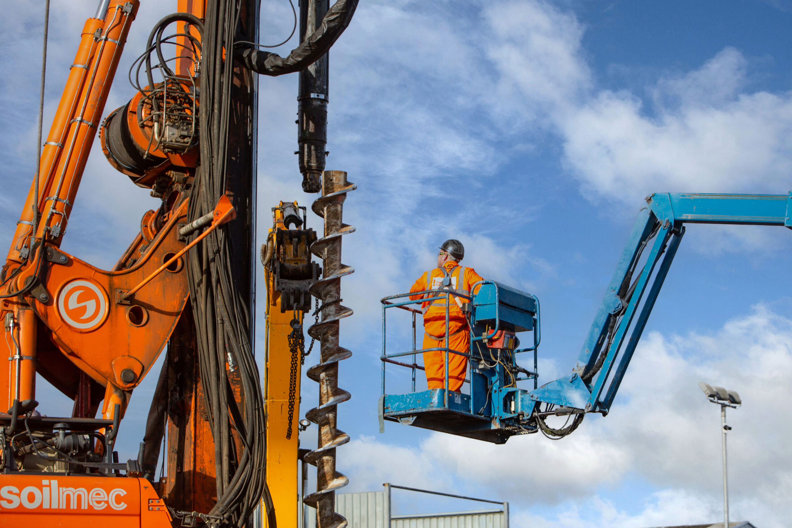 Van Elle CFA piling in London